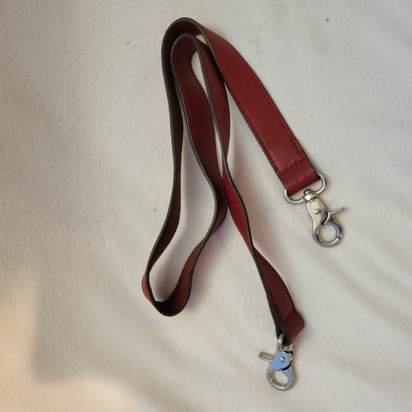 B. Makowsky Deep Red Pebbled Leather Bag EUC Silver Hardware - Picture 6 of 16